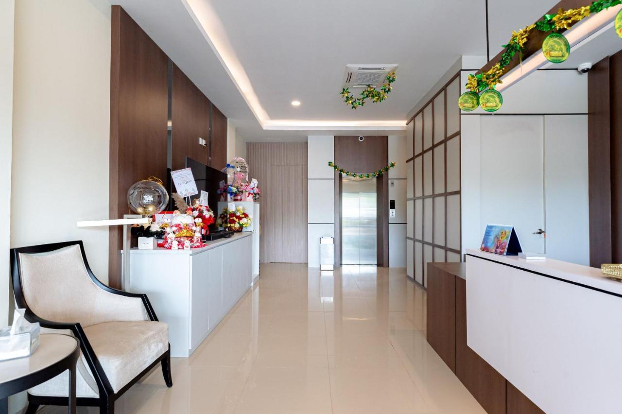 Reddoorz Plus At Komplek Abc Batu Aji Batam Kubuk Exterior photo